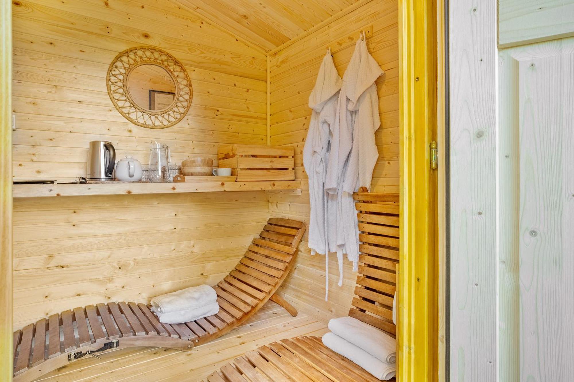 Resort Pod Orehi - Bled - Apartma & Glamping & Savna Exterior foto